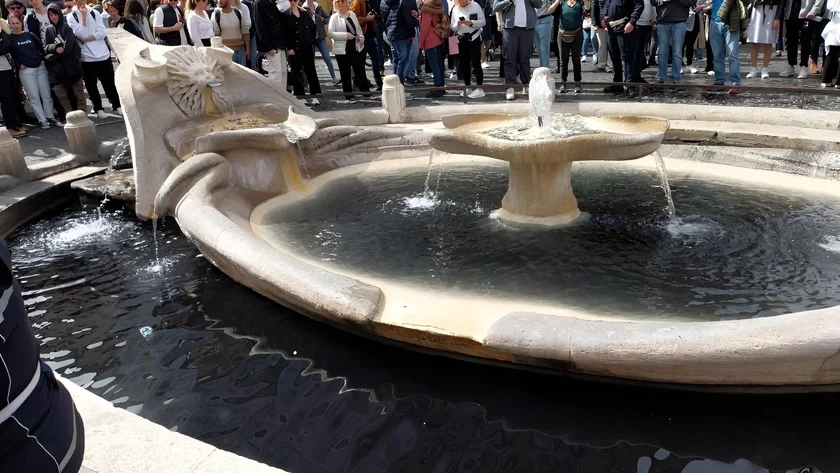 Barcaccia fountain