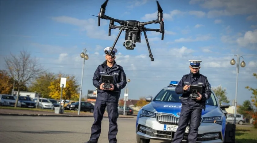 Польские дорожные полицейские во время службы фото: lubuska.policja.gov.pl