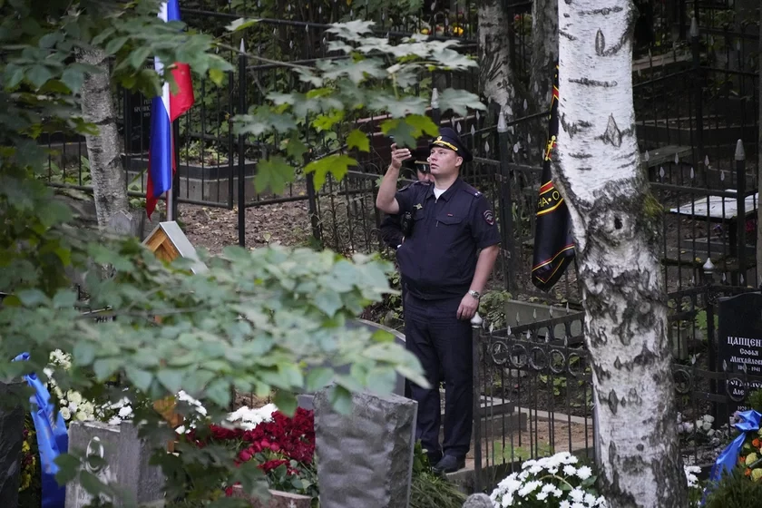 the grave of Yevgeny Prigozhin магіла Яўгена Прыгожына могила Евгения Пригожина