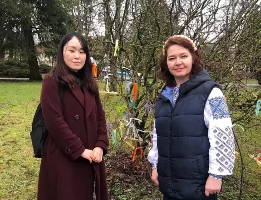 biełaruskamoŭnaja japonka Sijory Kijosava i mastačka Taćciana Savič na hukańni viasny ŭ Biełastoku