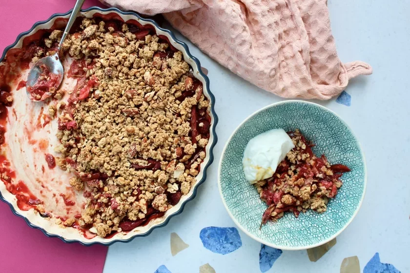 Strawberry crumble