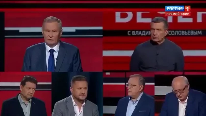 on Russian television, they admitted that Russia's chances of winning in a real confrontation with NATO are zero na rośsijskom tielevidienii priznali, čto šansy Rośsii na pobiedu v riealnom protivostojanii s NATO ravny nulu na rasijskim telebačańni pryznali, što šancy Rasii na pieramohu ŭ realnym supraćstajańni z NATA roŭnyja nulu