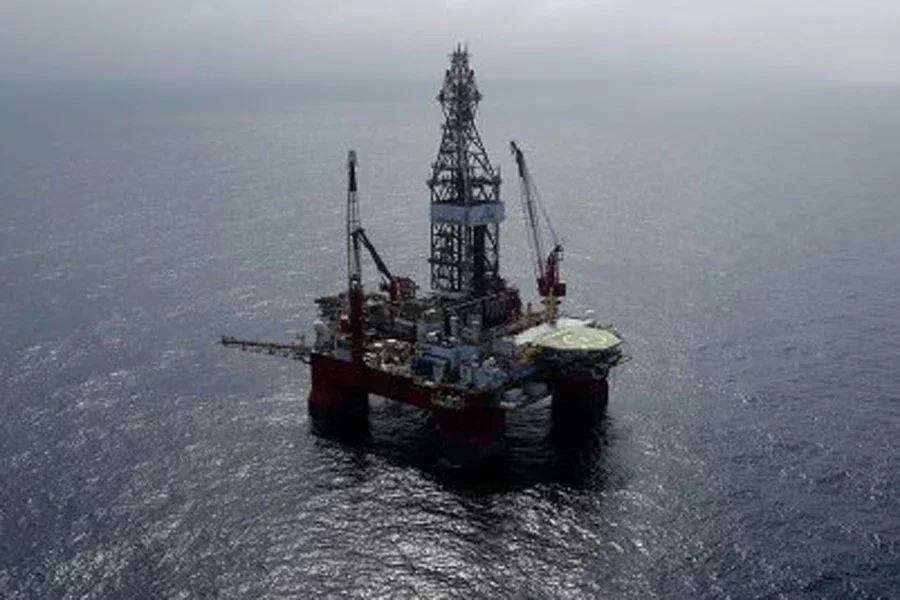 Нефтедобывающая платформа США в Мексиканском заливе.