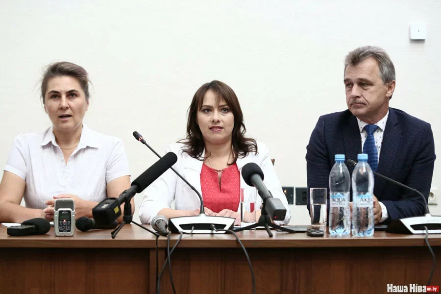 Пресс-секретарь ОГП Анна Красулина, Анна Канопацкая и Анатолий Лебедько
