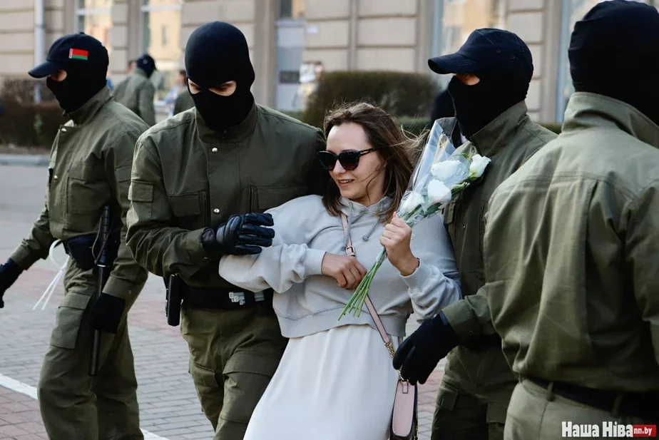 Задержание в Минске. Фото Надежды Бужан