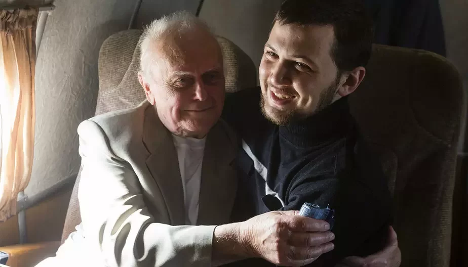 Юрий Солошенко (слева) и Геннадий Афанасьев на борту самолета, летящего в Украину, 14 июня 2016 года. Фото: пресс-служба президента Украины