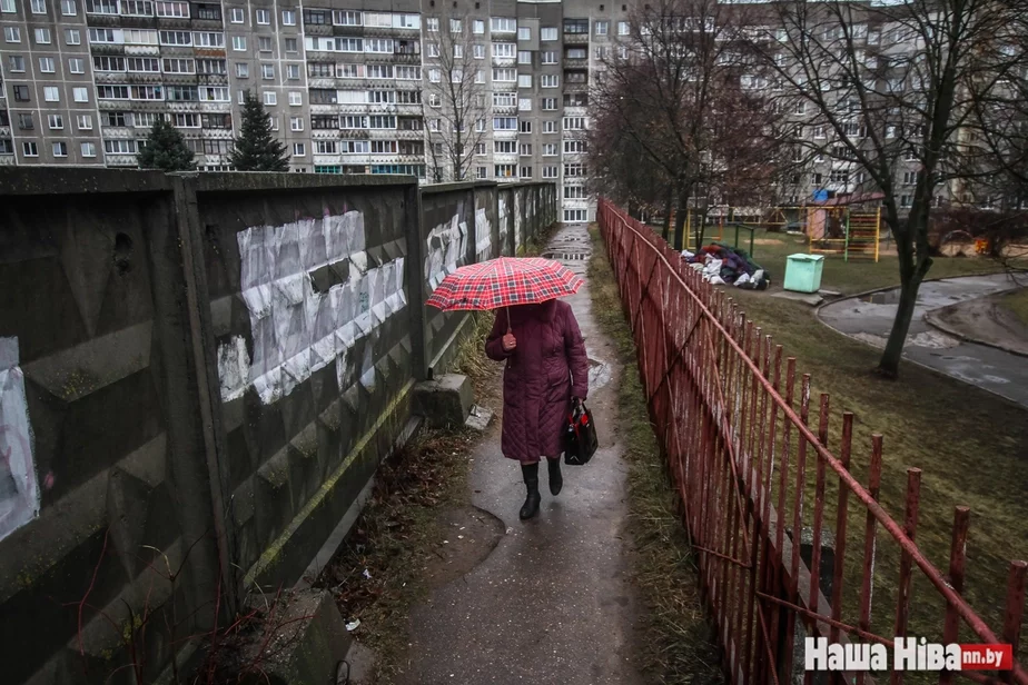 В одном из микрорайонов Минска. Фото Сергея Гудилина.