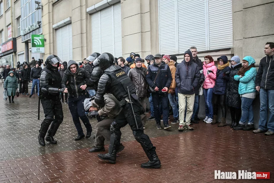 Минск, 25 марта 2017 года, фото Сергея Гудилина