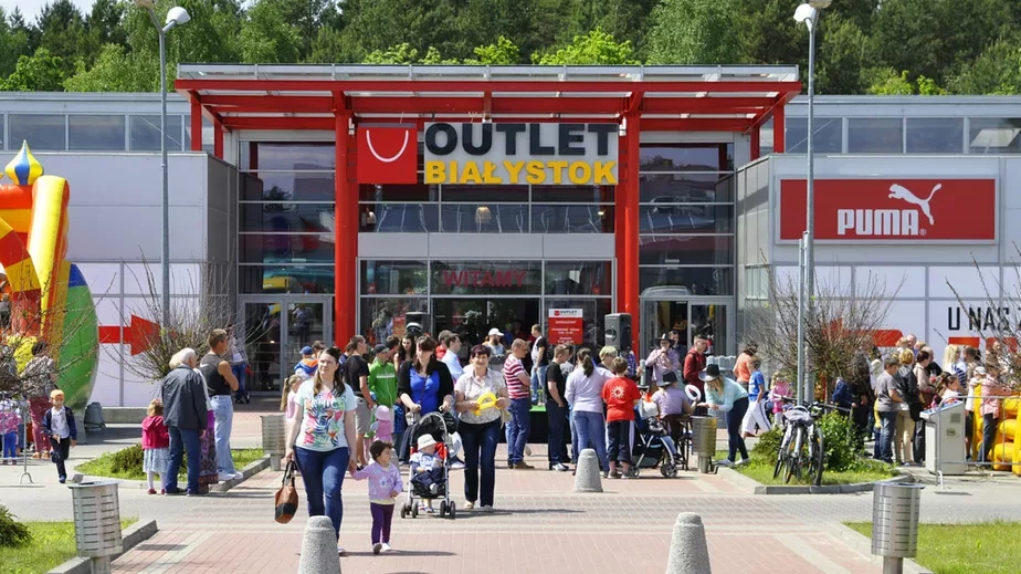 outlet-bialystok.com