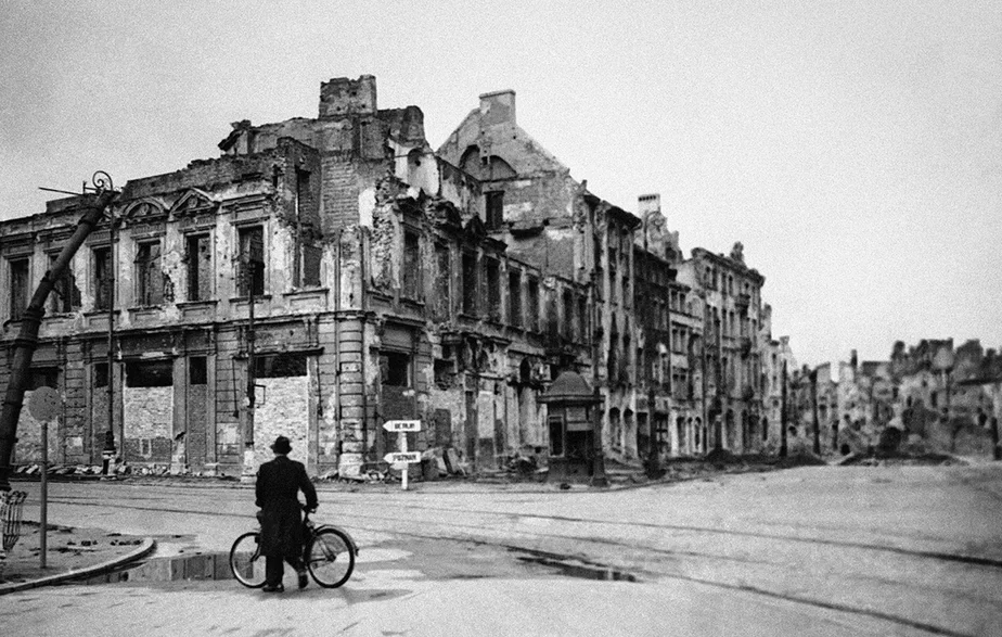 Варшава. Кастрычнік 1945, фота AP