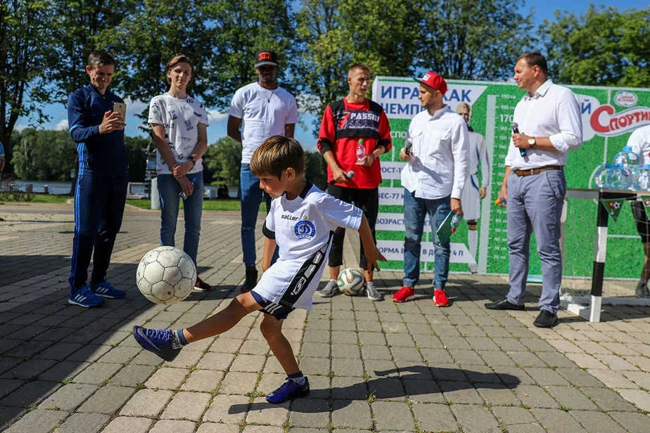 Hladzieć bolš fotaŭ ź dziciačaj fan-zony