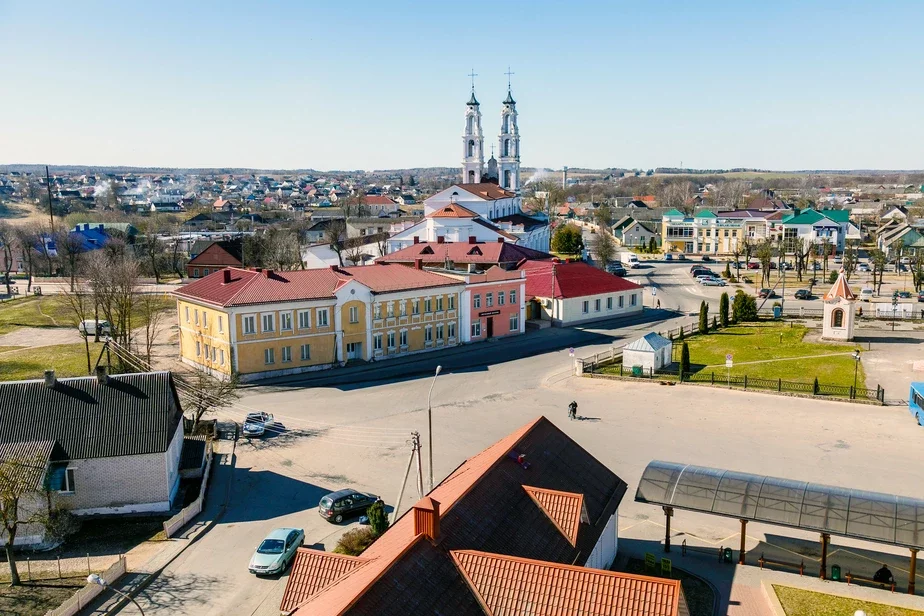 Районный центр Ошмяны находится в Гродненской области, недалеко от Литвы.