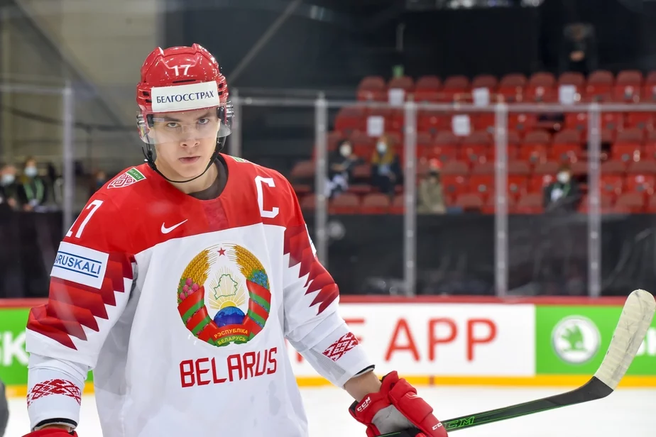 Капитан сборной Егор Шарангович, hockey.by