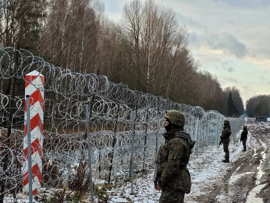 Польскія вайскоўцы ля беларускай мяжы. Фота: Mінабароны Польшчы / Twitter