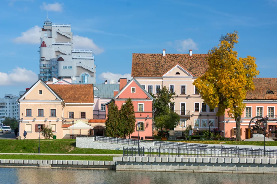 Троицкое предместье. Фото: mazzzur / depositphotos.com