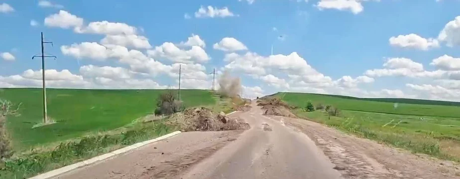 Траса Лісічанск—Бахмут. Фота з канала Сяргея Гайдая