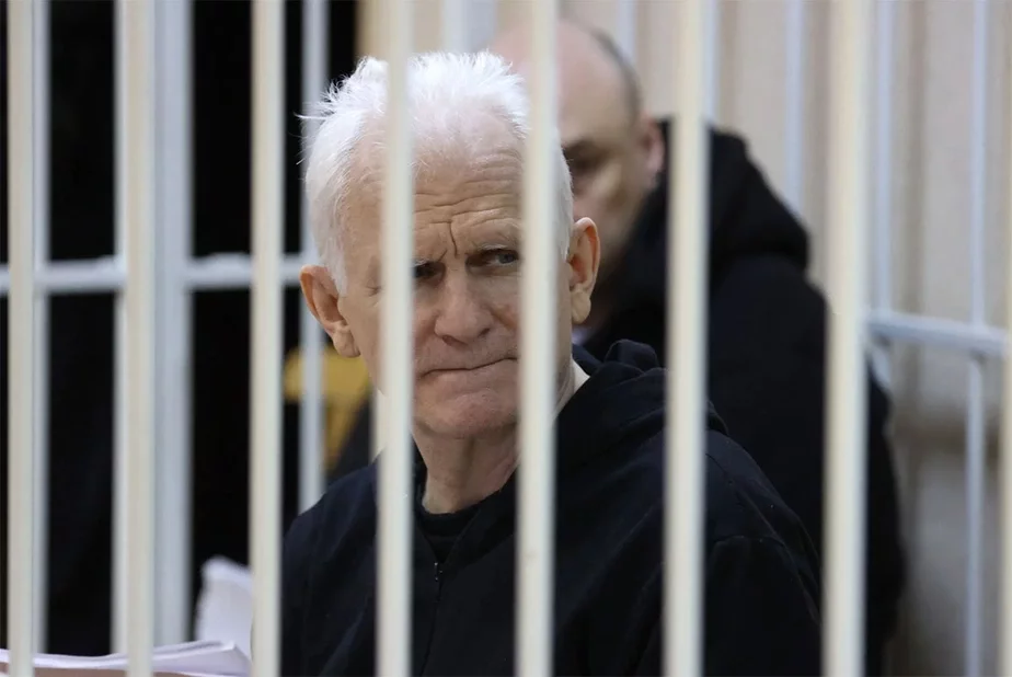 Алесь Беляцкий в суде. Фото: БелТА