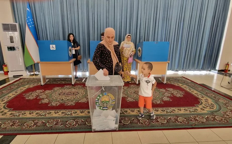 Выборы в Узбекистане, 9 июля 2023 года. Фото: Bahtiyar Abdulkerimov / Anadolu Agency via Getty Images