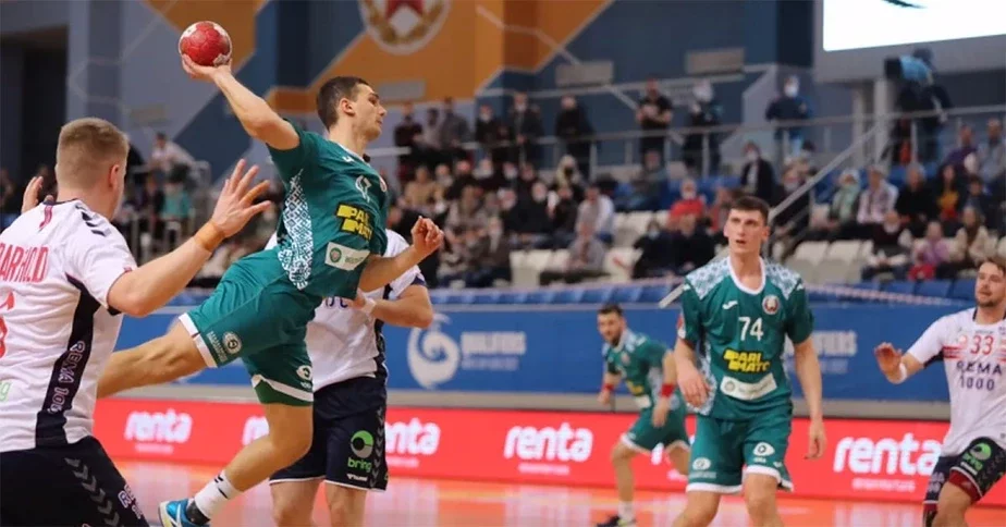 Белорусские гандболисты показывали неплохие результаты на чемпионатах Европы и мира, но пока на развитии отечественного гандбола поставлен крест. Фото: handball.by