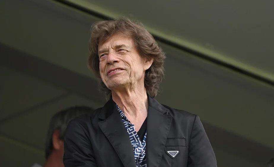 Мику Джаггеру в июле исполнилось 80 лет. На сцене он 65 лет, а Rolling Stones в этом году исполнился 61 год. Фото: Stu Forster / Getty Images