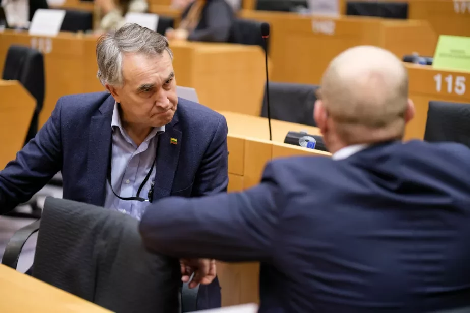 Пятрас Ауштрявичюс (слева) в Европарламенте. Фото: Thierry Monasse/Getty Images