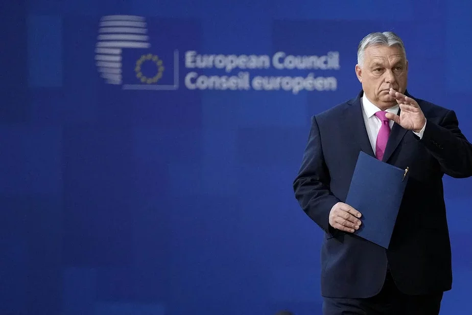 Виктор Орбан во время саммита ЕС в Брюсселе. Фото: Virginia Mayo / AP