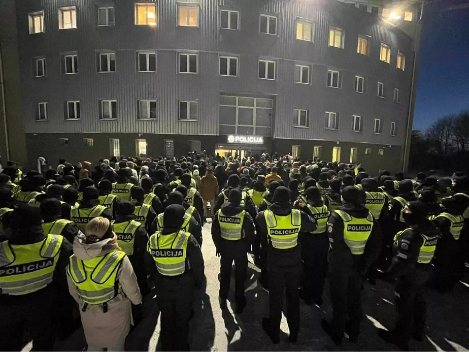Полицейские, задействованные в розыскной операции. Фото: Каунасская полиция