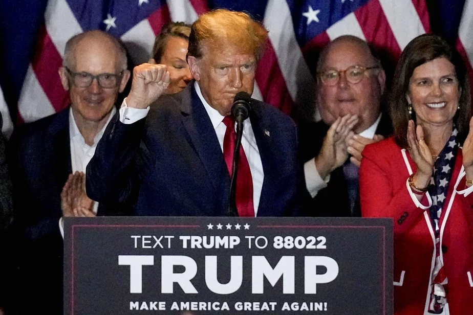 Кандидат в президенты от Республиканской партии, бывший президент Дональд Трамп выступает на праймериз штата Южная Каролина. Фото: AP Photo / Mike Stewart