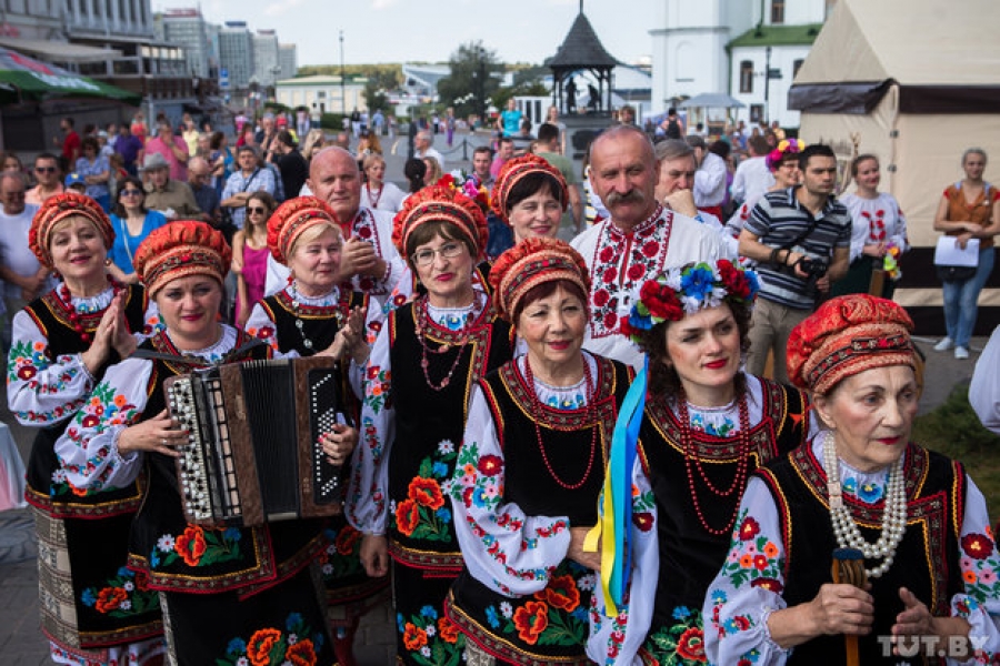 Праздники украины. Украинский народ. Украинская культура. Национальные праздники Украины. Украинская Национальная культура.