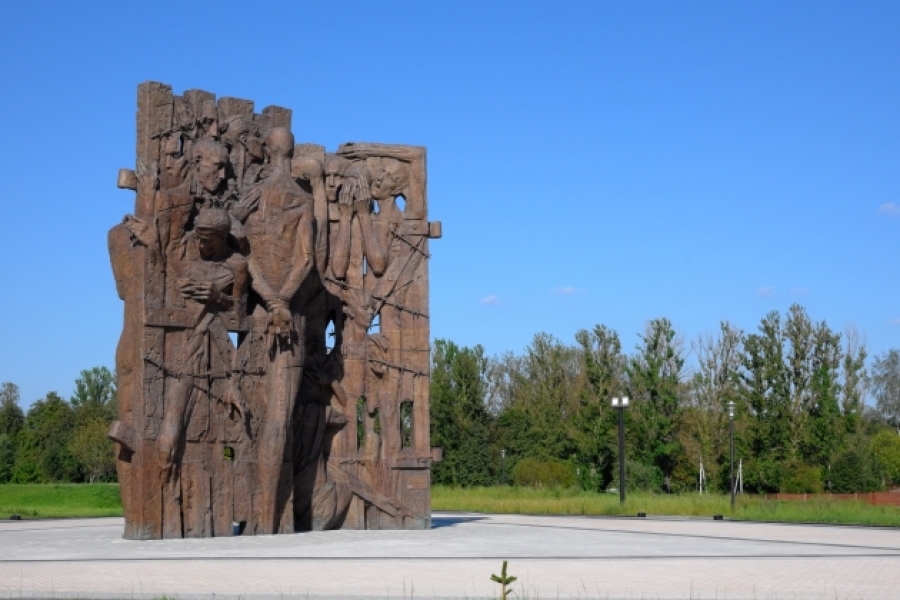 Тростенец мемориальный комплекс. Тростенец мемориальный комплекс. 2 тростенец. 2 тростенец. Тростенец минск мемориал.