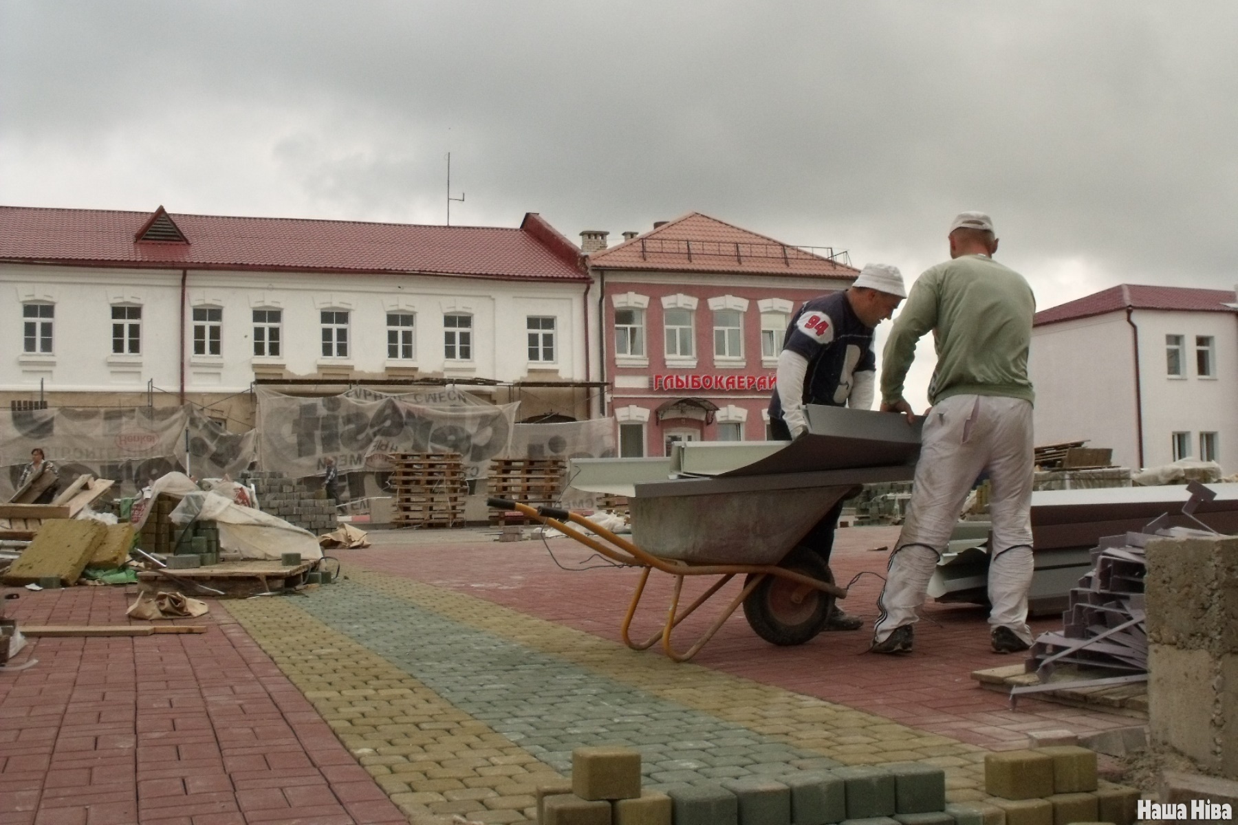 Парень разочаровался в работе в Польше, вернулся в Беларусь, но и на родине  долго не выдержал