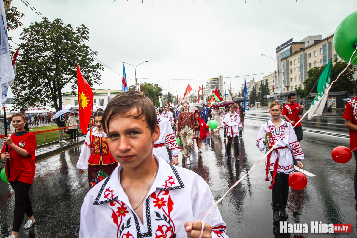 Беларусь язык. Белорусский язык. Язык белорусов. Национальный язык белорусов. Белорусский язык вымирает.