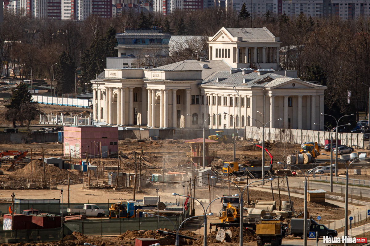 Мир фото минск. Минск жилой комплекс аэропорт. Минск ход строительства. Новый район в Минске старый аэропорт.