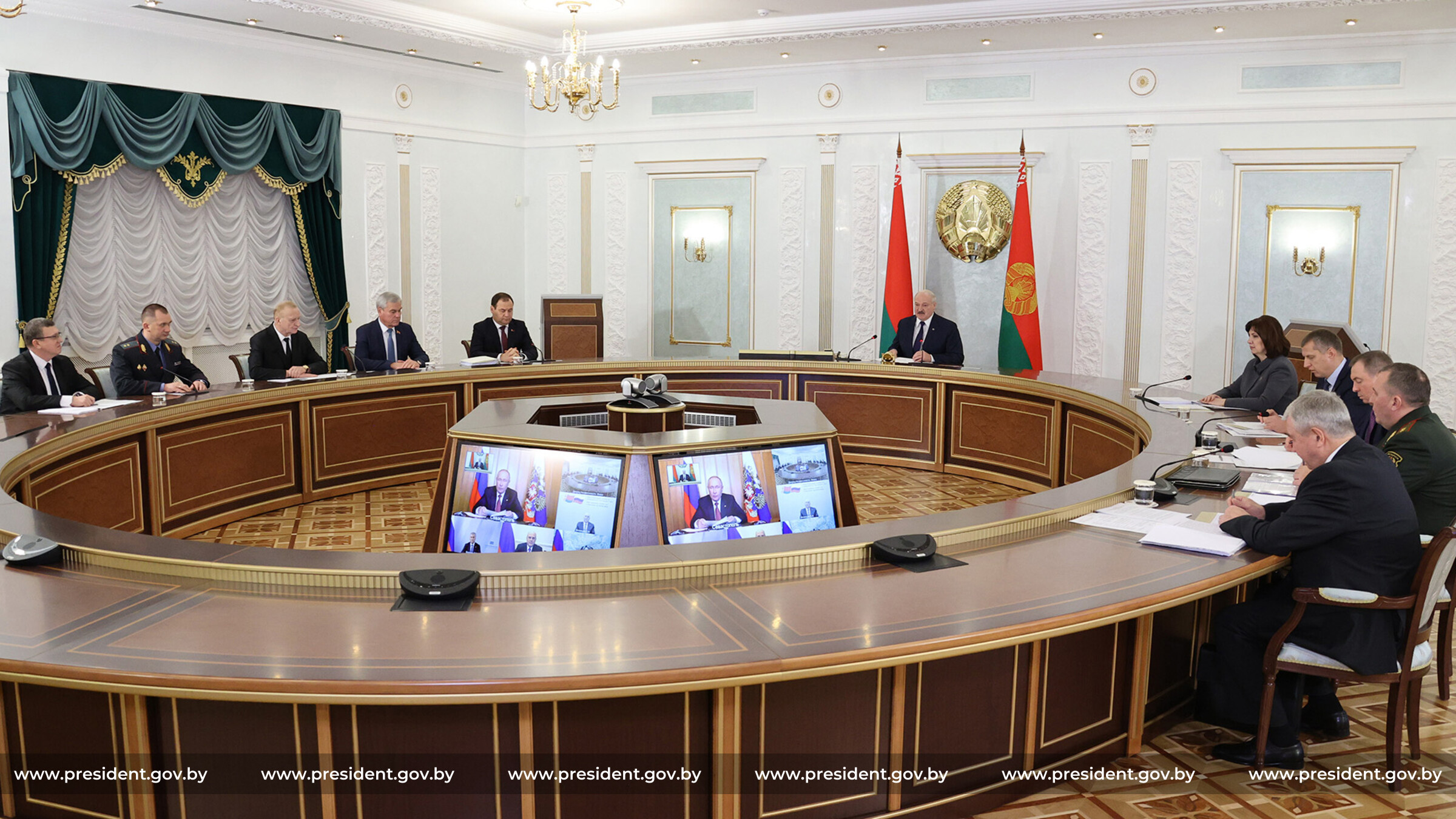Лукашенко подписал указ о переводе. Заседание высшего Генсовета Союзного государства.
