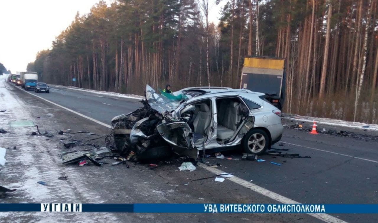 В лобовом столкновении автомобилей на трассе M3 погибла доктор из Полоцка