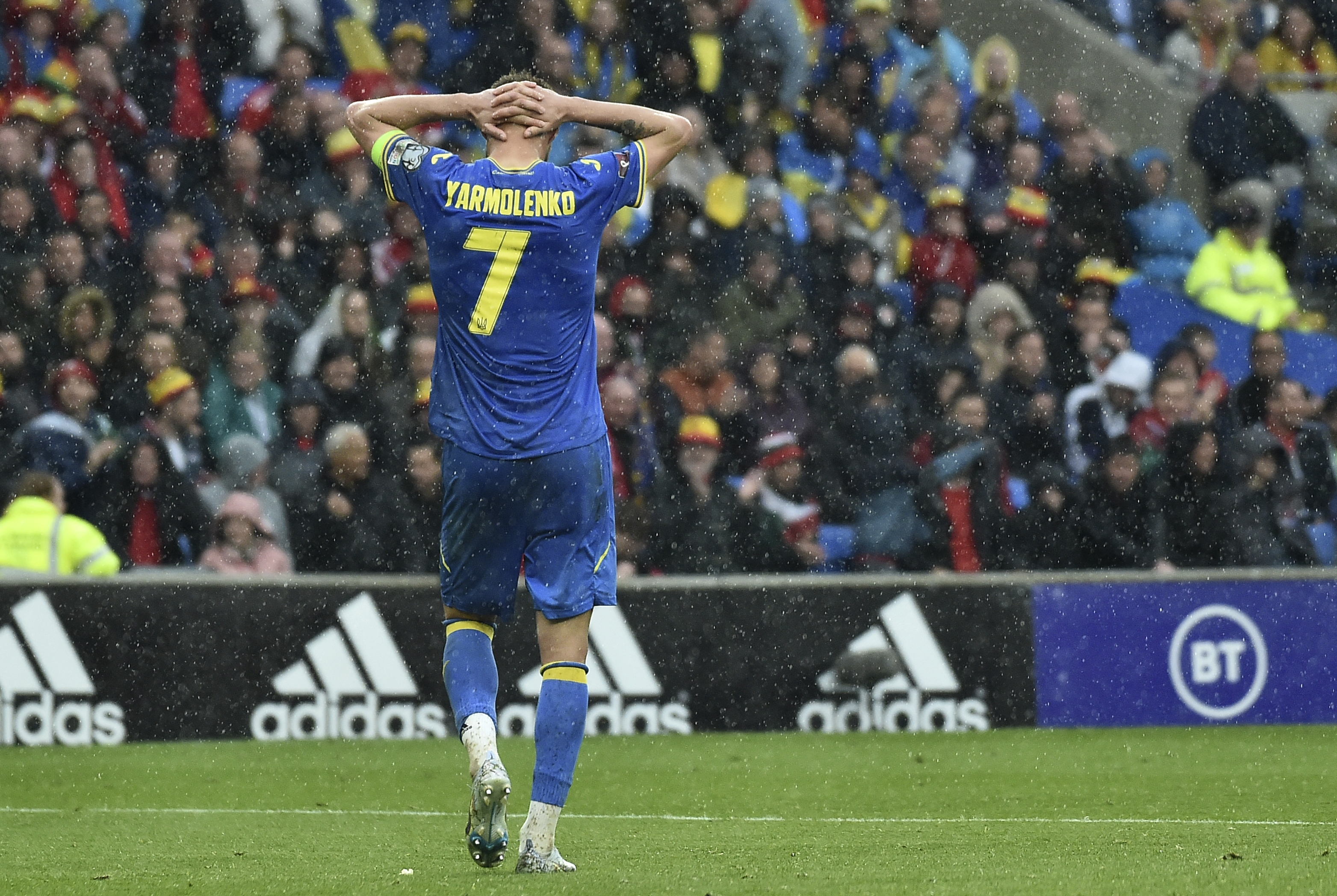 Этот украинец забил в свои ворота. И оставил Украину без чемпионата мира