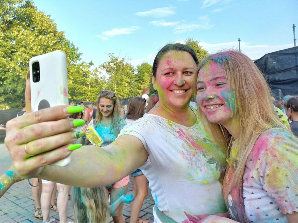 В Могилеве прошел Colorfest