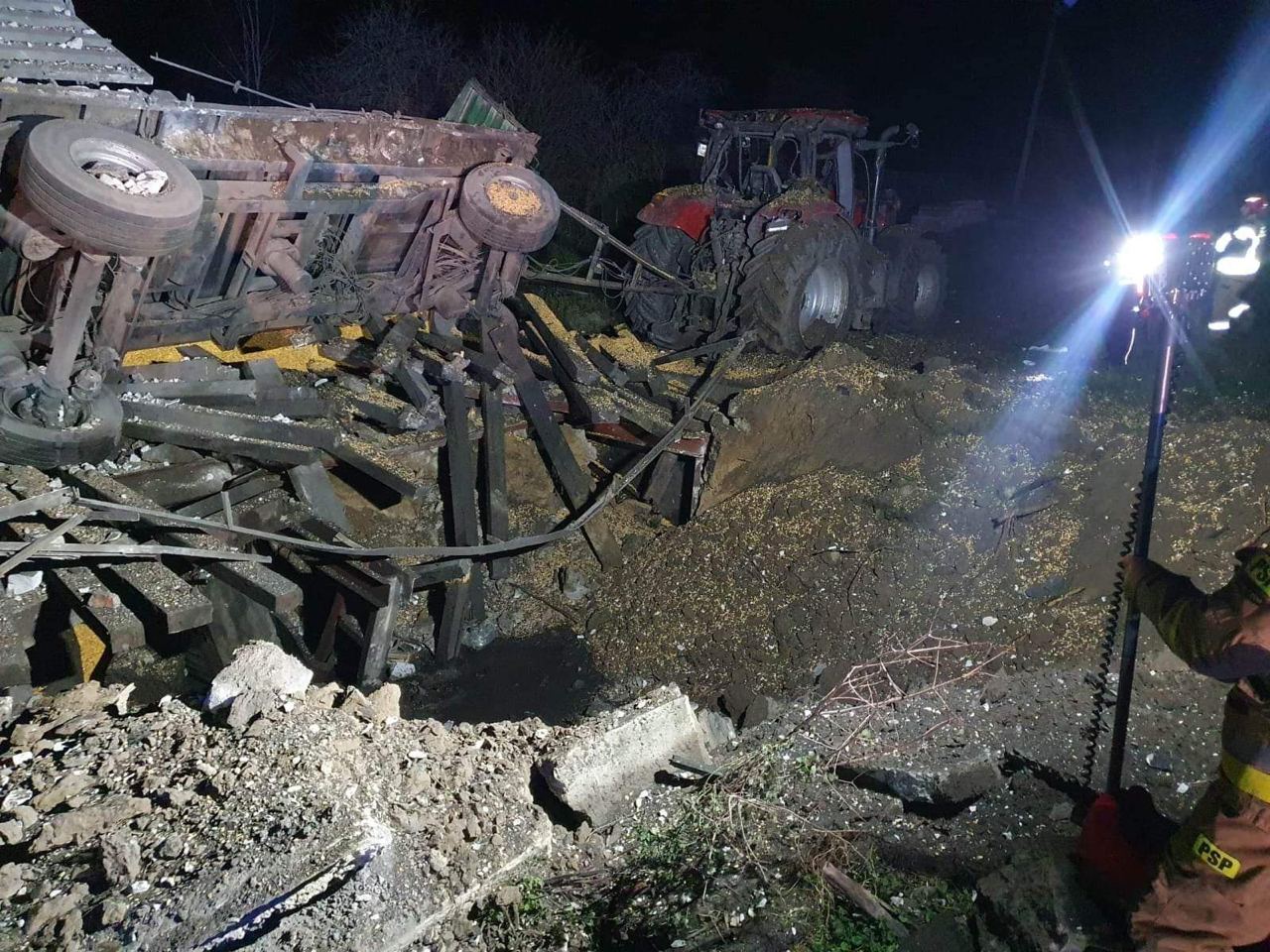 Появилось видео с места падения ракеты в Польше