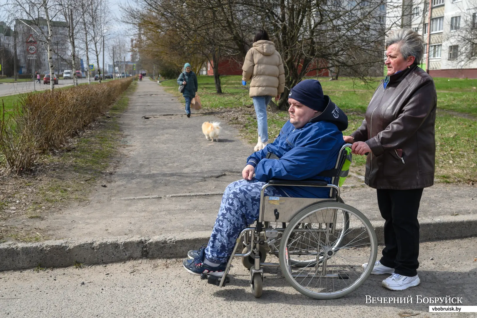 Сначала была обида на весь мир». Бобруйчанка 27 лет ухаживает за сыном,  который стал инвалидом в результате Чернобыля