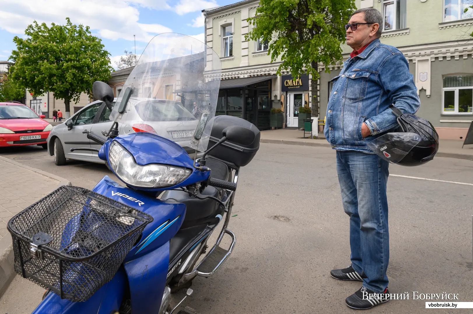 Больше всего устает, конечно, «пятая точка», огнем горит!» Бобруйский  пенсионер на мопеде объехал всю Беларусь и доезжал даже до Кавказа