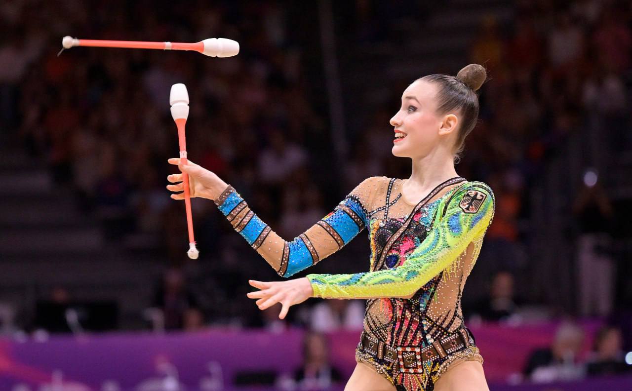 На чемпионате мира по художественной гимнастике все золото взяла  воспитанница белоруски Юлии Раскиной