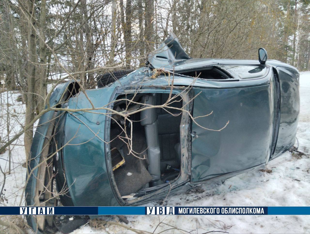 В Могилевском районе перевернулся автомобиль, пострадал ребенок