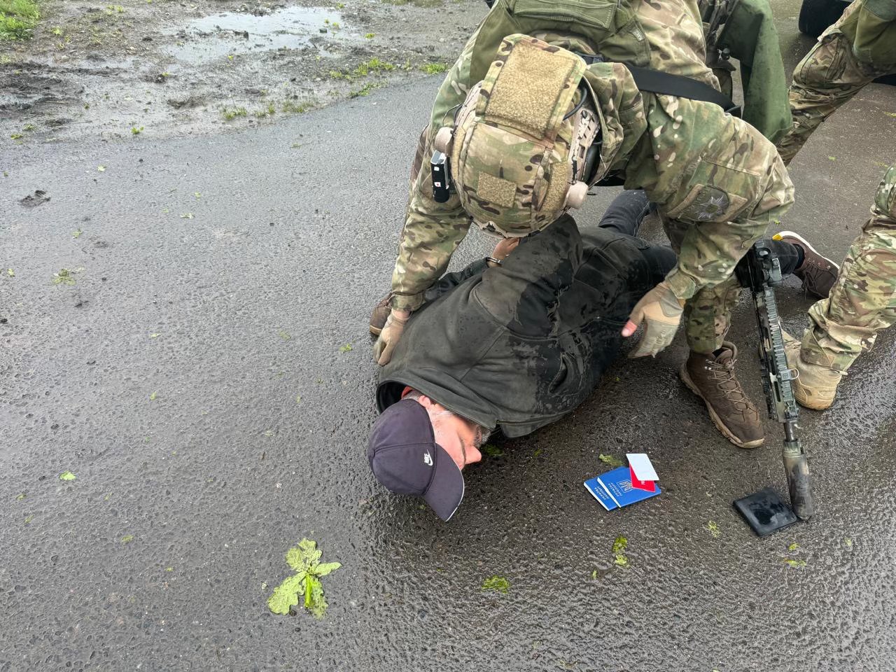 Под Одессой задержали отца и сына, расстрелявших полицейского. Им грозит  пожизненное