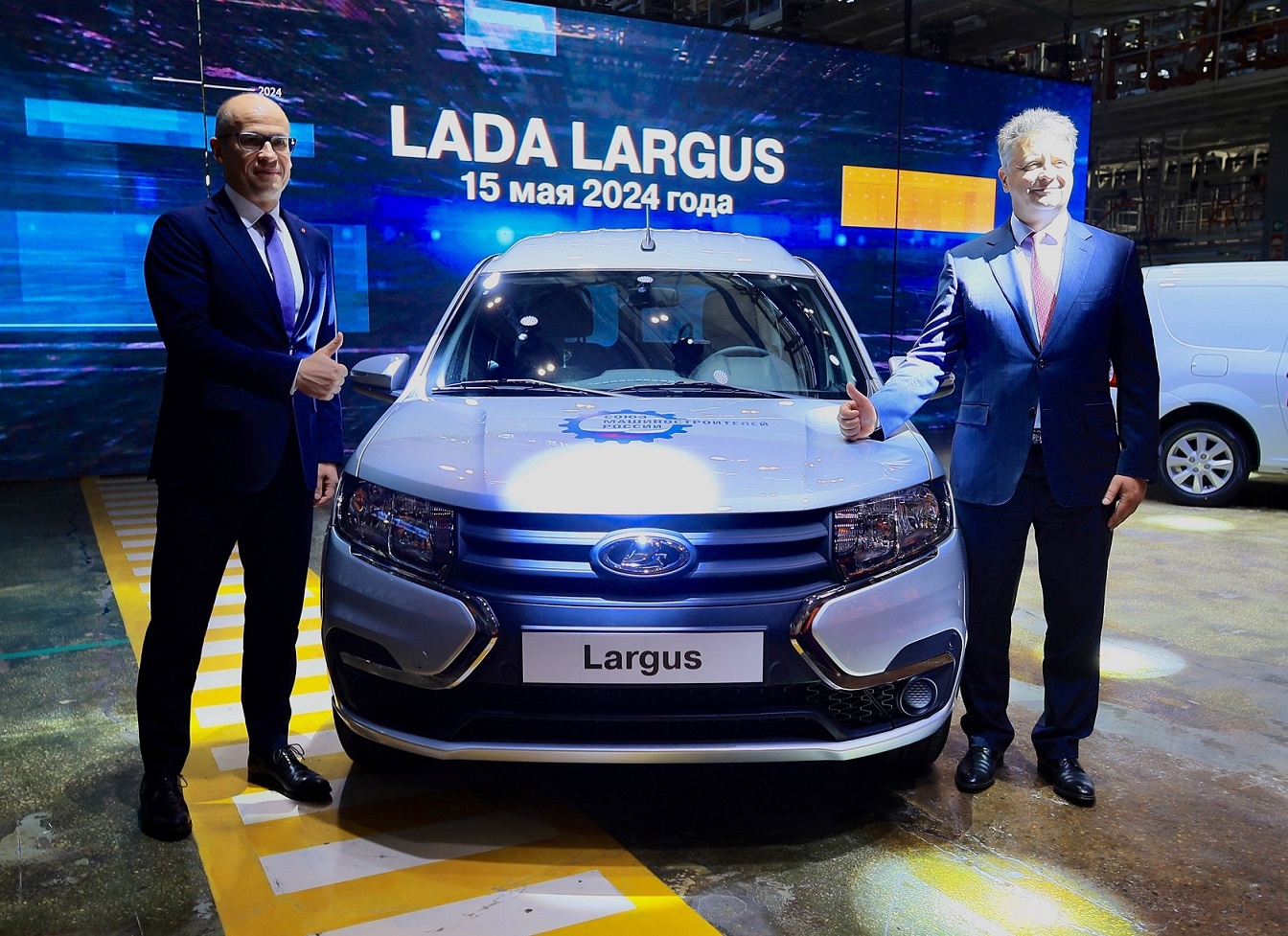 LADA возобновила выпуск всего модельного ряда. Цена на популярную Lada  Largus — космос